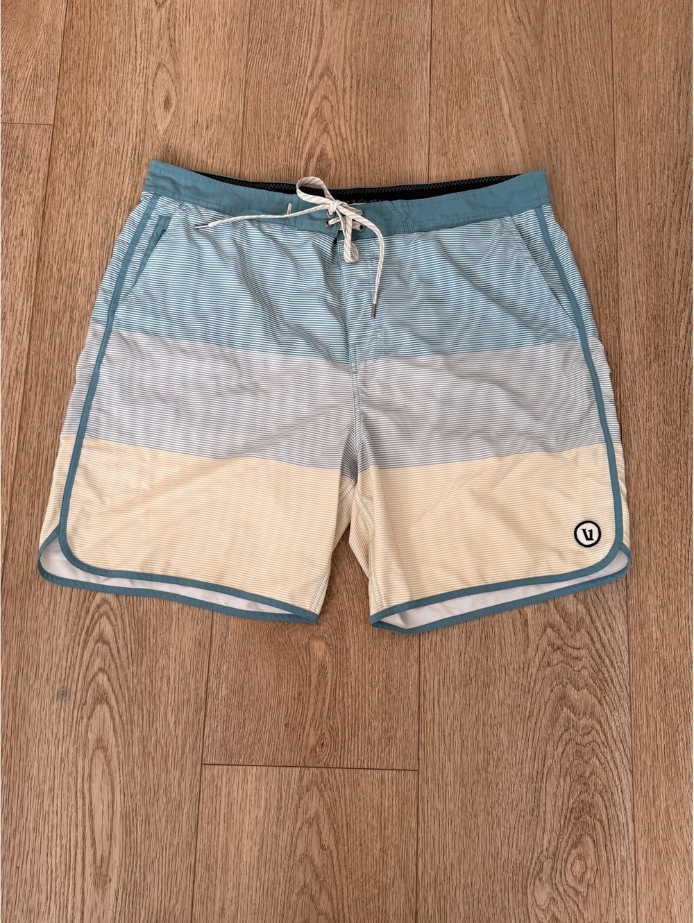 Vuori Men's Striped Swim Trunks Size 38